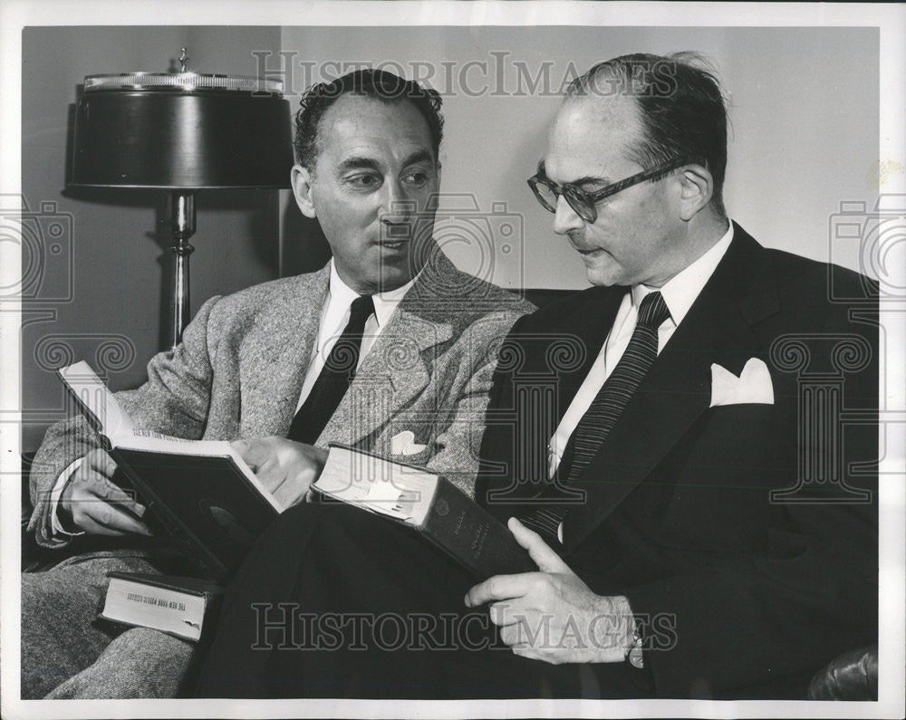 1954 Press Photo NBC Radio Writer Producer Mort Lewis, Historian Stefan Lorant - Historic Images