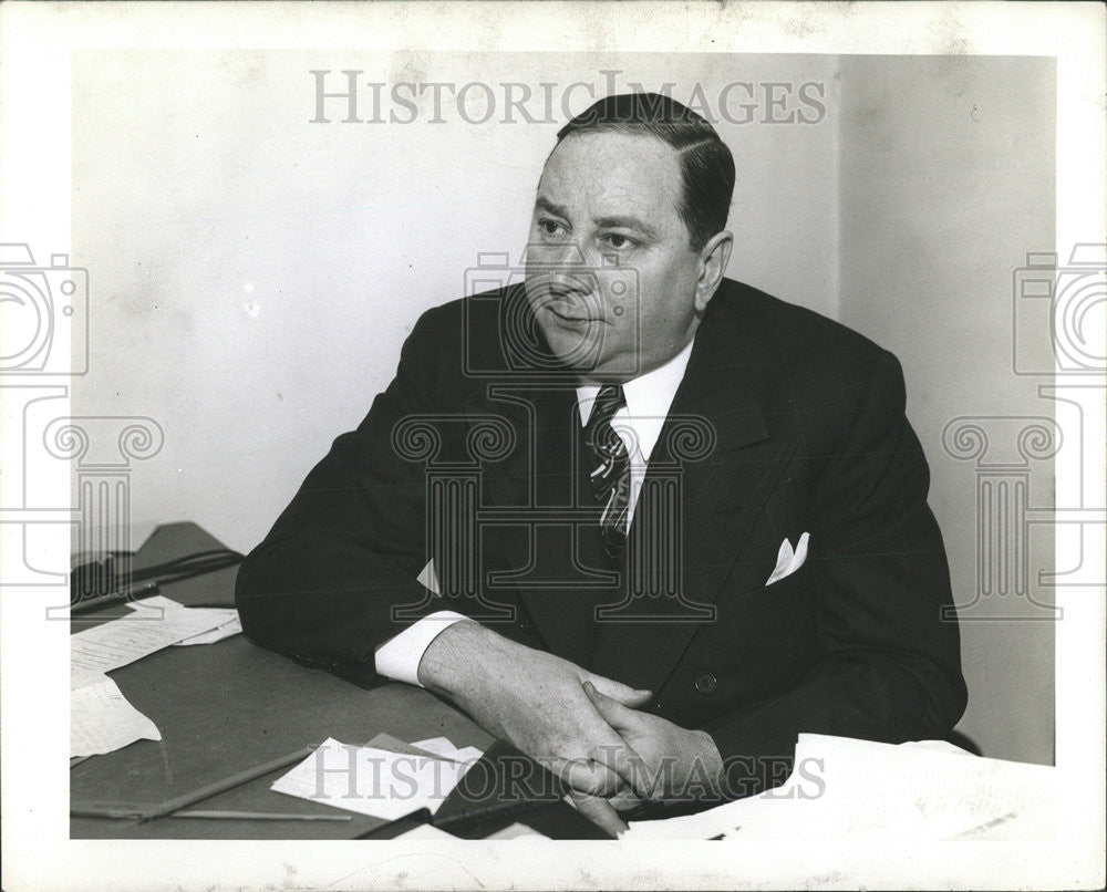 1943 Press Photo George DeWitt managing editor - Historic Images