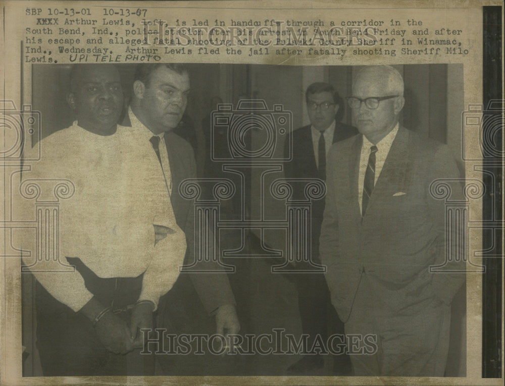 1967 Press Photo Arthur Lewis South Bend Pulaski Shooting Shariff Winamac - Historic Images