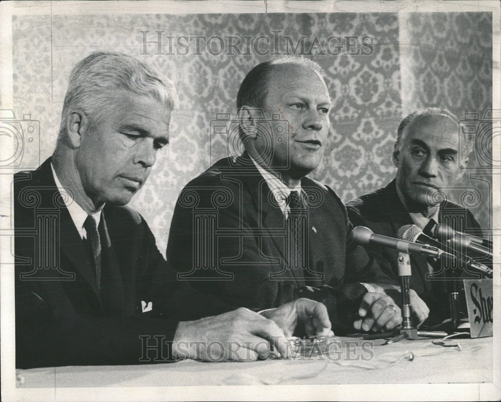 1971 Press Photo Sen. Peter Dominick, Rep. Gerald Ford and Sen. Clifford Hansen - Historic Images