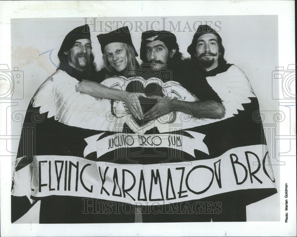 1980 Press Photo Flying Karamazov Brothers - Historic Images