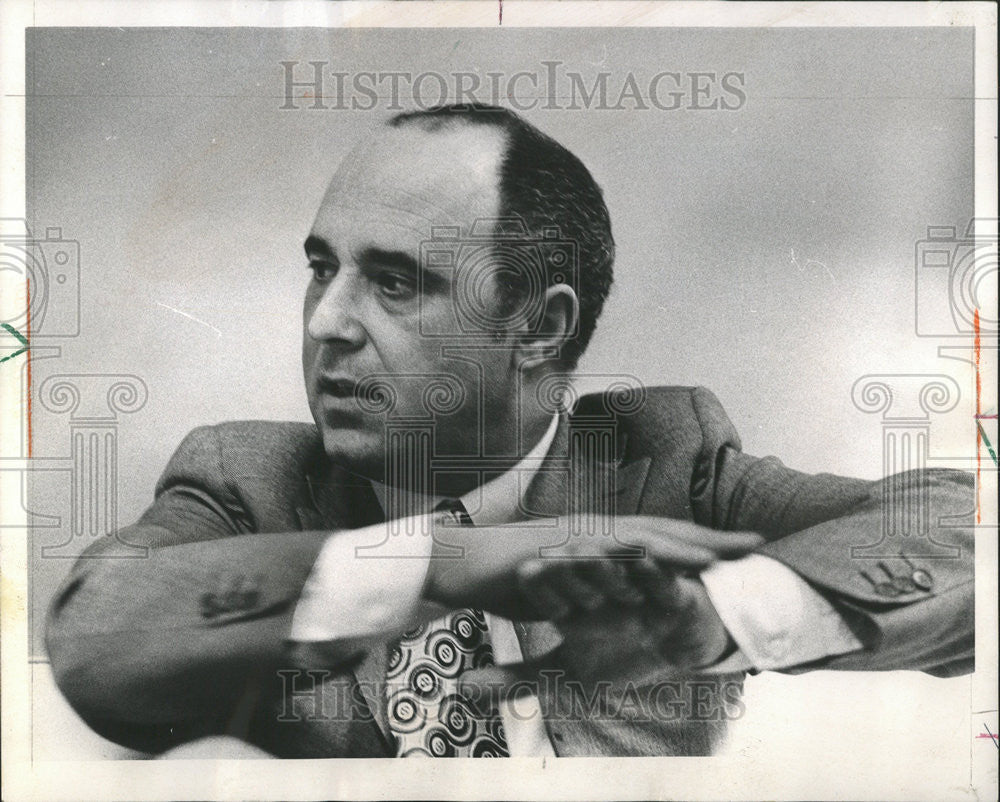 1947 Press Photo Guldo Fogginii Flat Motorby Jack Lenahan - Historic Images