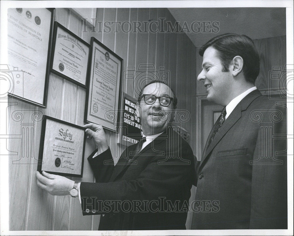 1968 Press Photo Roosevelt Memorial Hospital Largest Insurance Carriers, - Historic Images