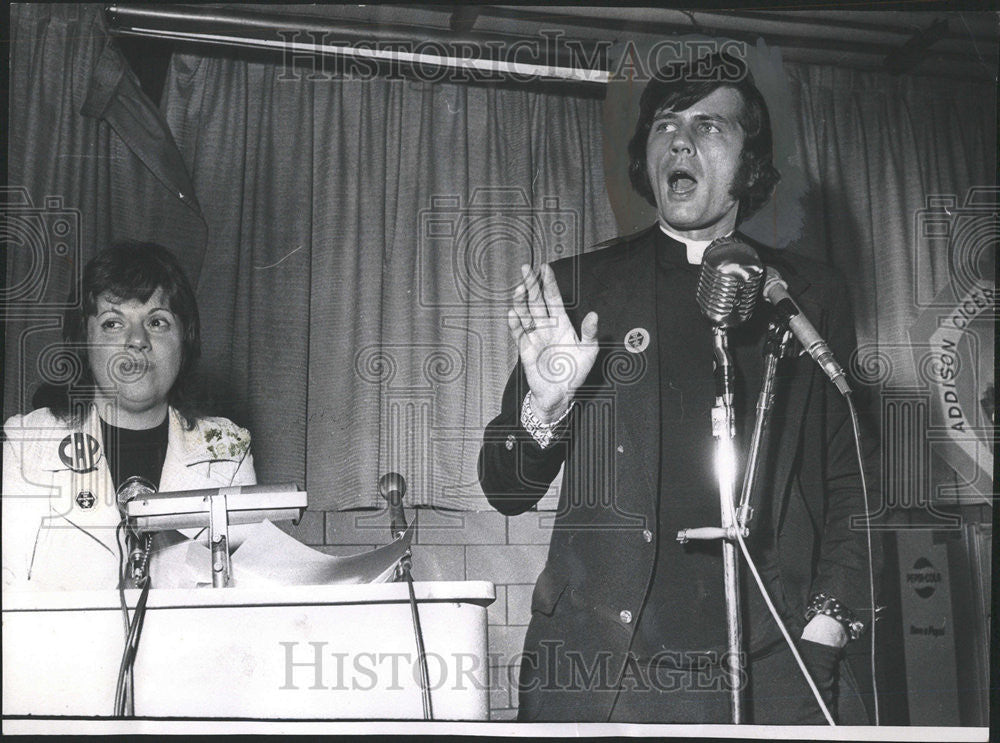 1973 Press Photo Marino Bartholomew School Anti Crosstown Mary Lou Wolff - Historic Images