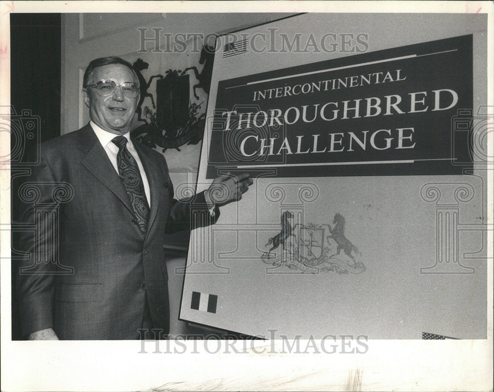 1990 Press Photo Richard I. Duchossois, Chairman of Arlington Intl Racecourse - Historic Images