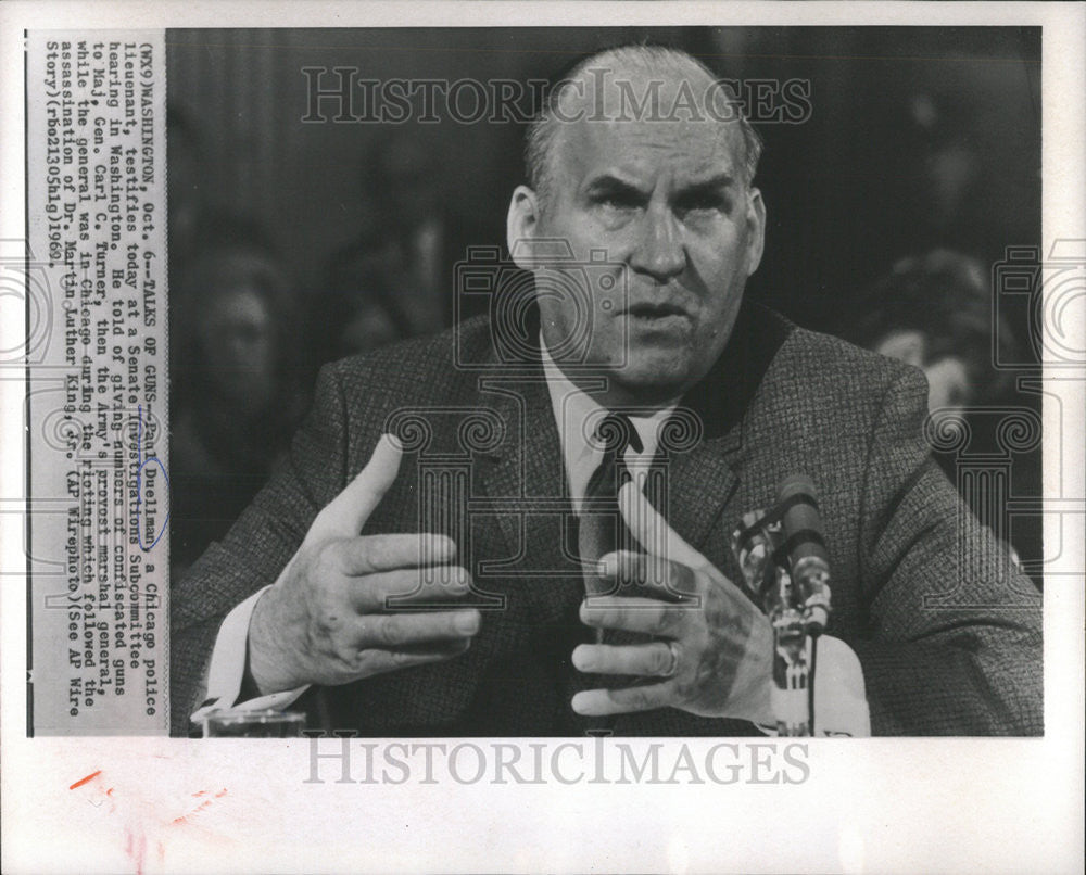 1969 Press Photo Guns Paul Dueliman  Chicago Police Senate te Investigation - Historic Images