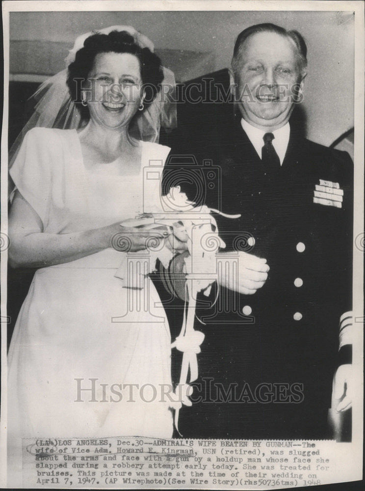 1948 Press Photo Wedding Picture Vice Admiral Howard Kingman Wife - Historic Images