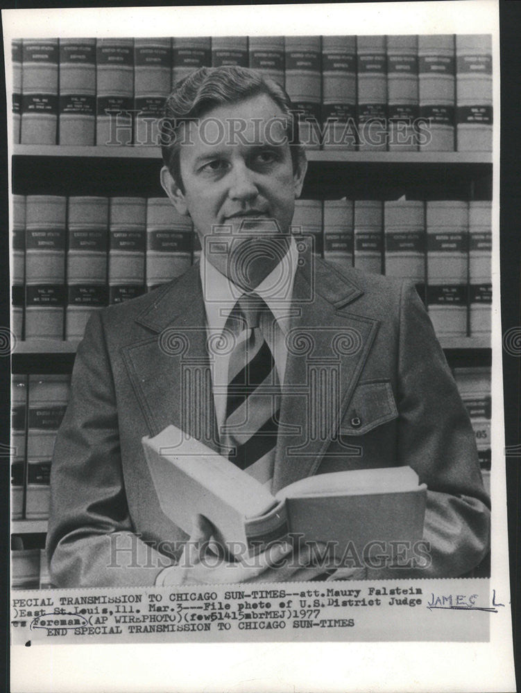 1977 Press Photo Maury Falstein Louis Illinois US District Judge James Fereman - Historic Images