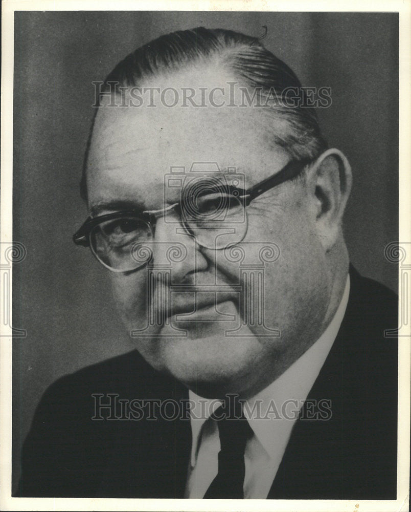 1973 Press Photo William Franklin Chairman Caterpillar Tractor Peoria - Historic Images