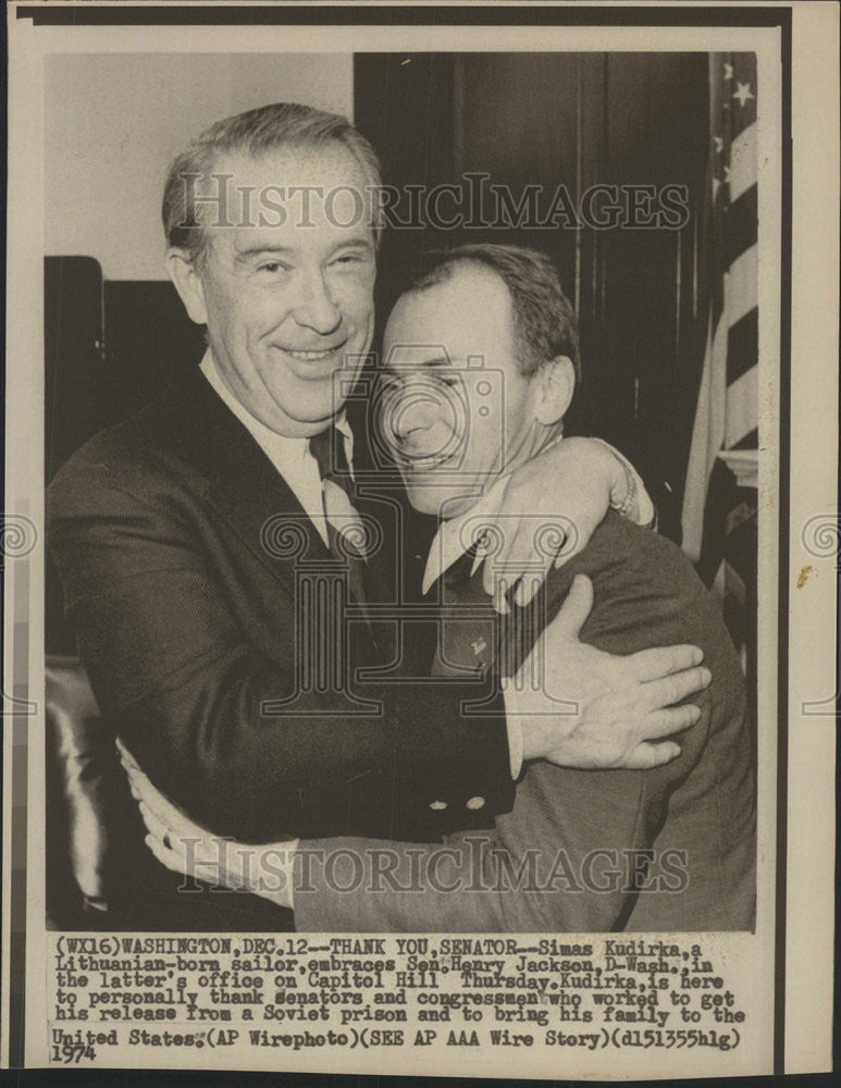 1974 Press Photo Simas Kudirka/Sailor/Russian Prison/Senator Henry Jackson - Historic Images