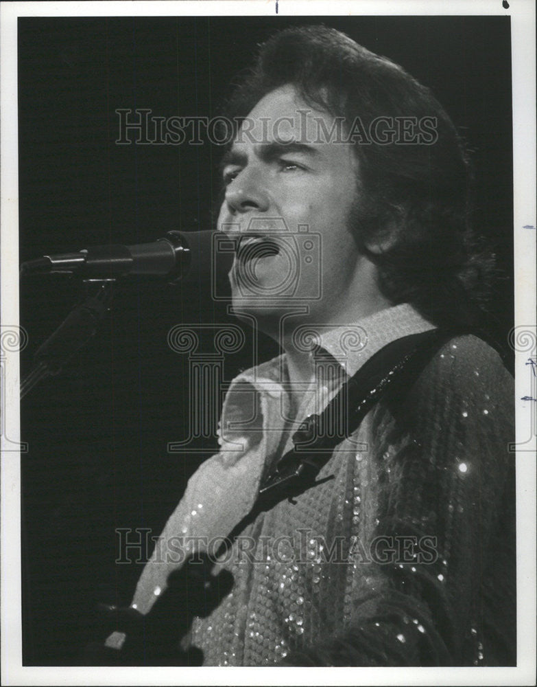 1977 Press Photo  Neil Diamond Special NBC Television Network Colorcast - Historic Images
