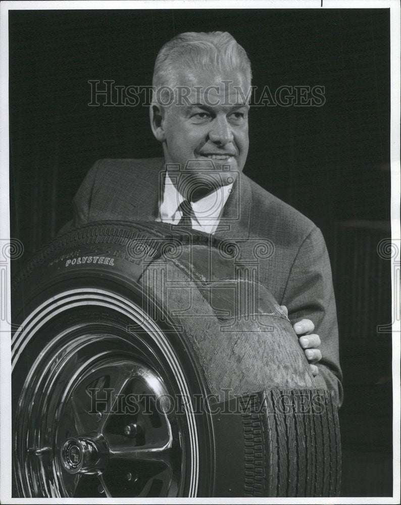 1972 Press Photo Russell DeYoung  Chairman of the Good Yar Tire &amp; Rubber Company - Historic Images