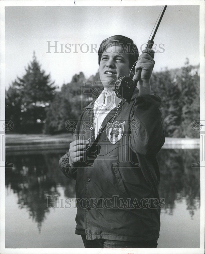 1977 Press Photo Boat Show Attractions Banodonna Chris Korich - Historic Images