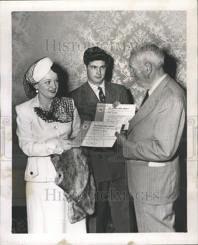 1952 Press Photo Thomas Koritz Theresa Kerston Doctor Anton Carlson - Historic Images