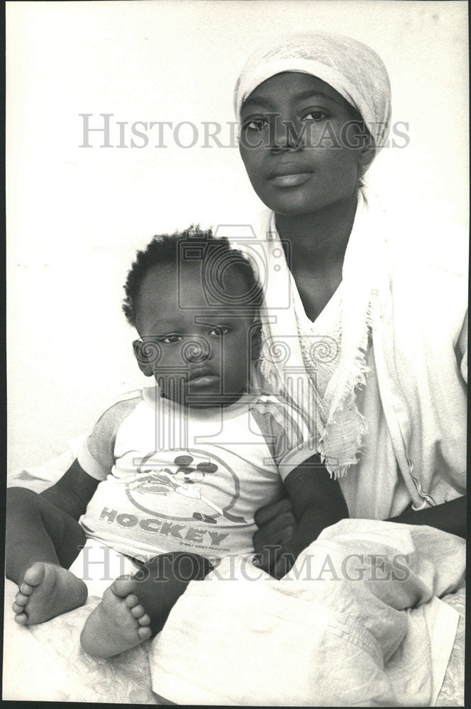 1985 Press Photo Annelle Fxancois Son Gerard Miami Fla Haitian - Historic Images