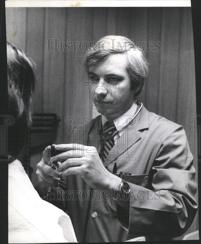 1974 Press Photo Ronald L. Kelsey Illinois Family Health - Historic Images