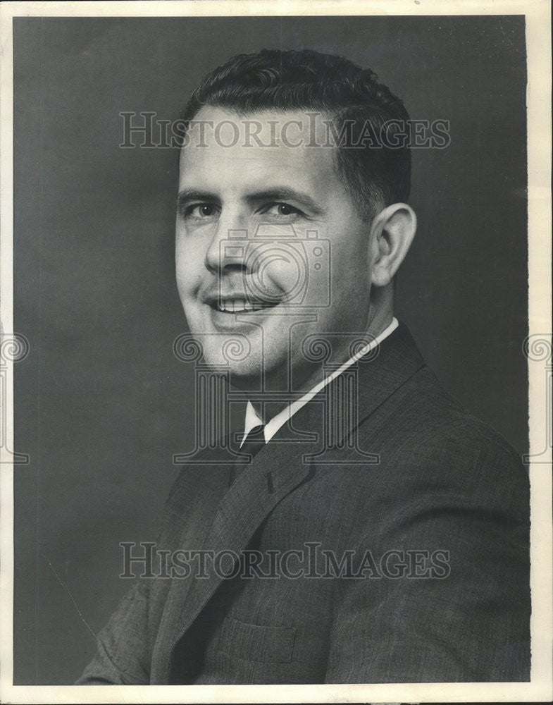 1963 Press Photo Robert Kelly Auto Writer Editor Sun-Times - Historic Images