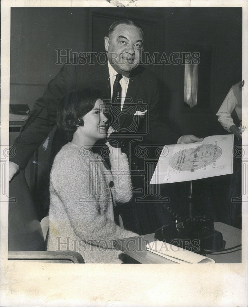 1962 Press Photo City Treasurer Willaim B. Milota and Mary Pat Kelly - Historic Images