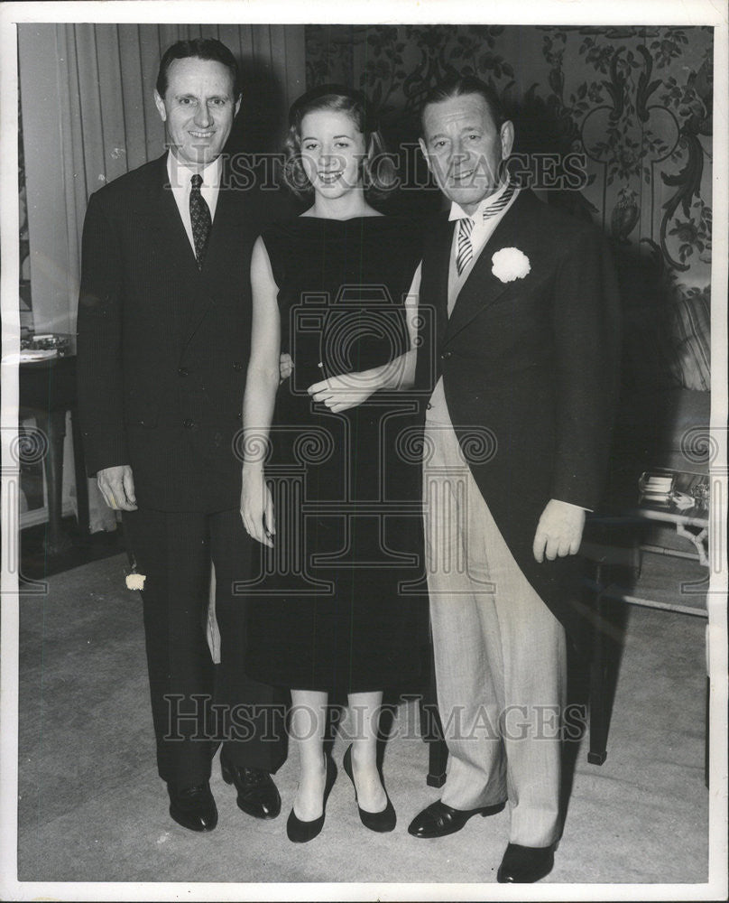 1957 Press Photo Raymond Firestone With Daughter Christy and Harvey Firestone - Historic Images