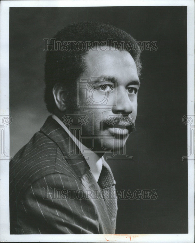 1977 Press Photo Leon D. Finney, Jr Chicago Government Aide &amp; Pastor - Historic Images