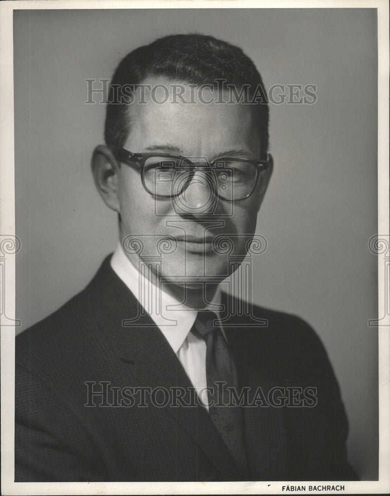 1963 Press Photo Al Kinard consumer research director Dwight Spencer Associates - Historic Images
