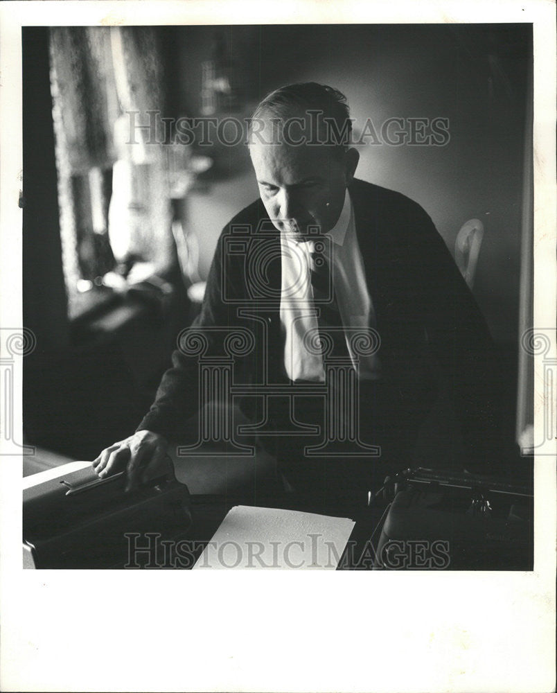 1964 Press Photo Richard Kinney Associate director of the Hadley School - Historic Images