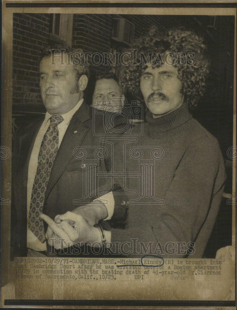 1971 Press Photo Michael Kinney Connection Beating Death Doctor Clarence Benson - Historic Images