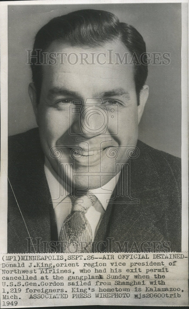 1949 Press Photo Donald J. King Orient Region Vice President Northwest Airlines - Historic Images