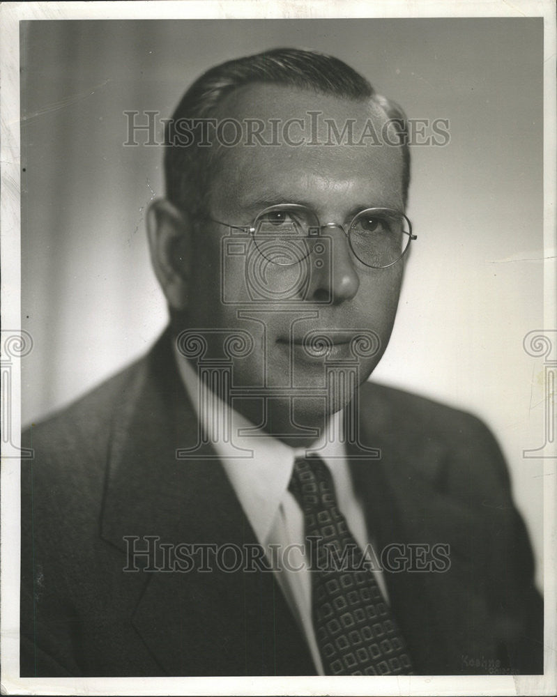 1952 Press Photo Ansel Kinney President International Register Company Chicago - Historic Images