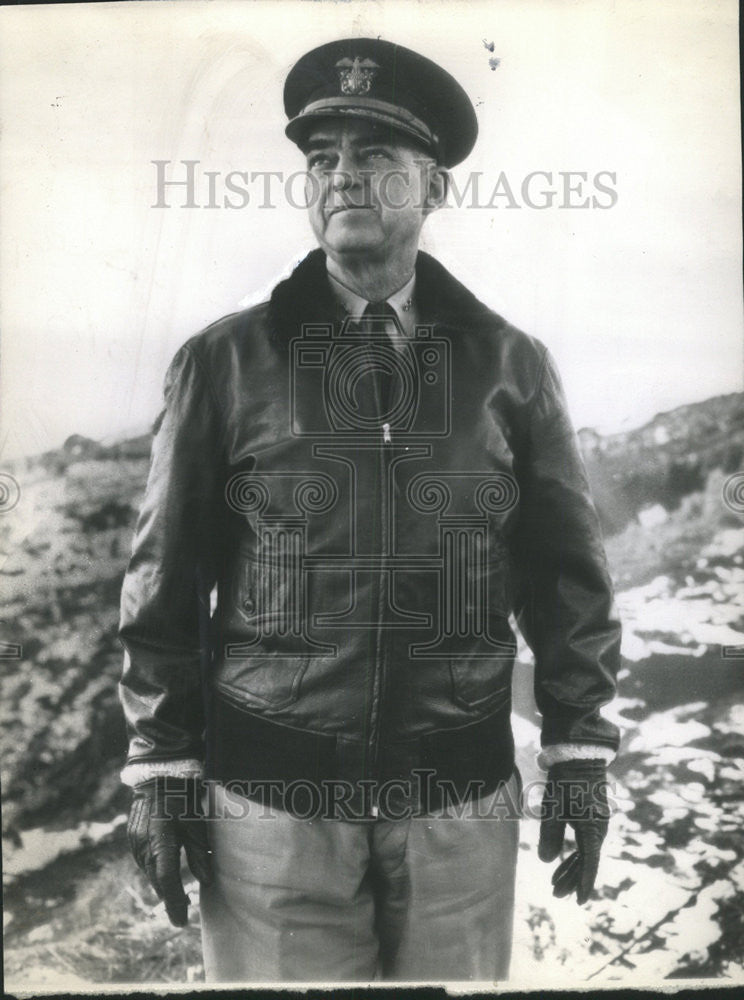 1943 Press Photo Vice Admiral Thomas Kinkaid at Kiska Island - Historic Images