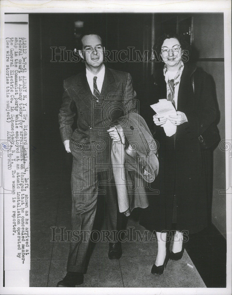 1951 Press Photo Dr. Richard Lewis/Communist Party/General Electric Atomic Plant - Historic Images