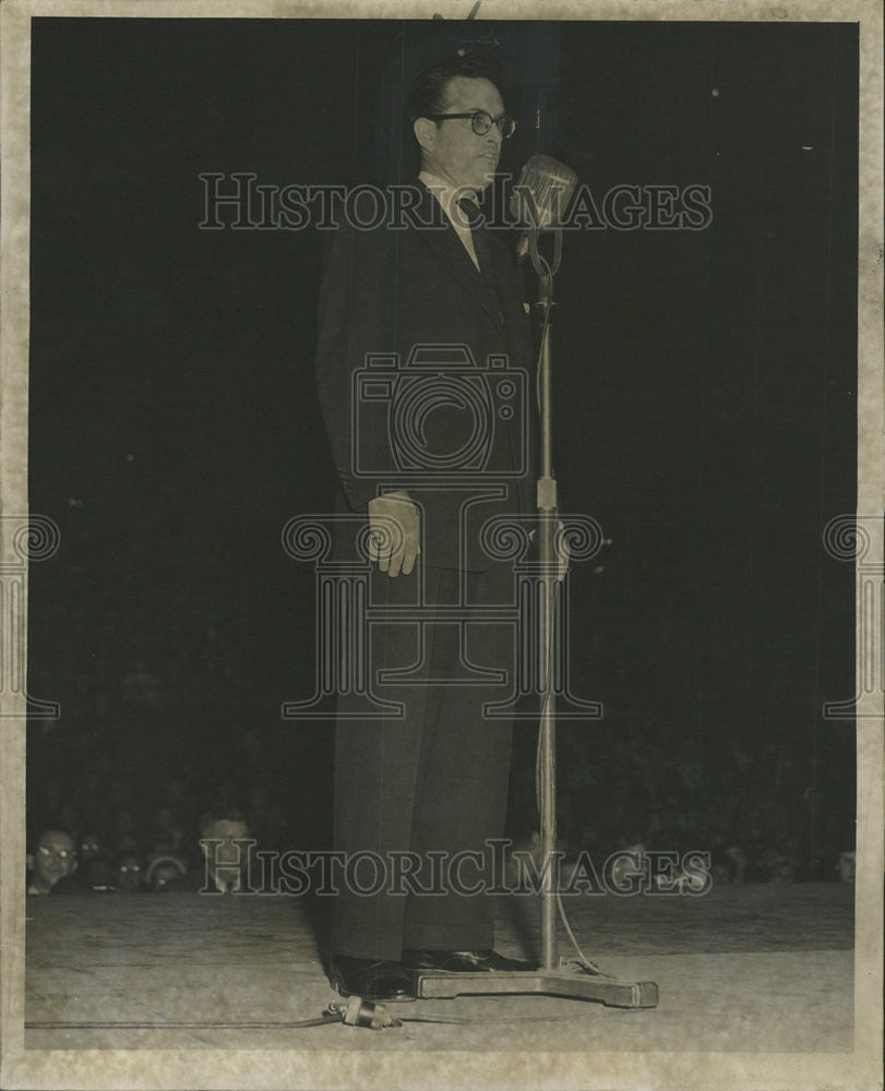 1960 Press Photo Actor Robert Lewis - Historic Images