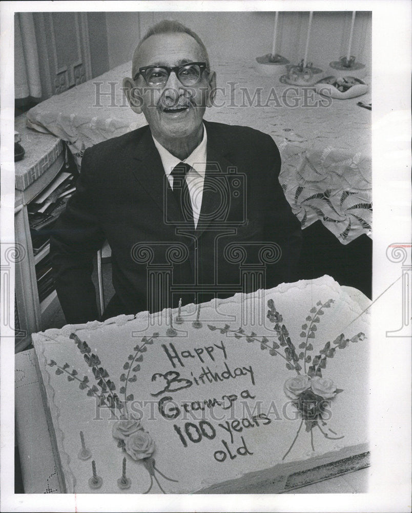 1969 Press Photo Alex Deutsch 100th Birthday - Historic Images