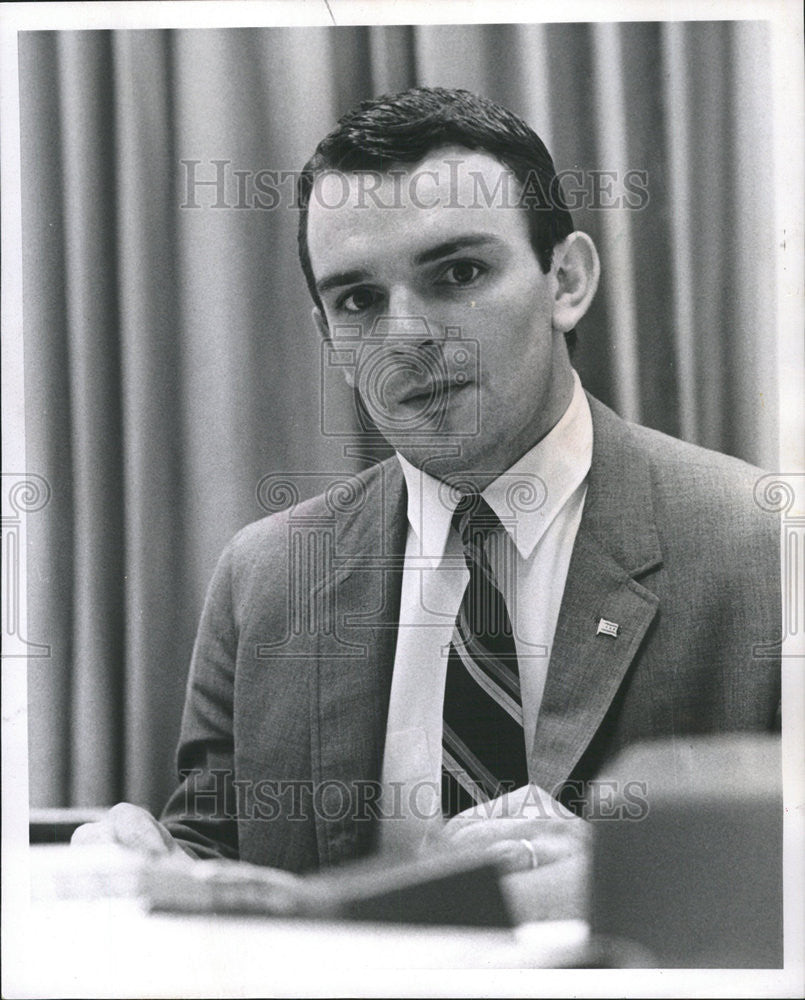 1969 Press Photo Richard Devine, A Lawyer Named Aide to Mayor. - Historic Images