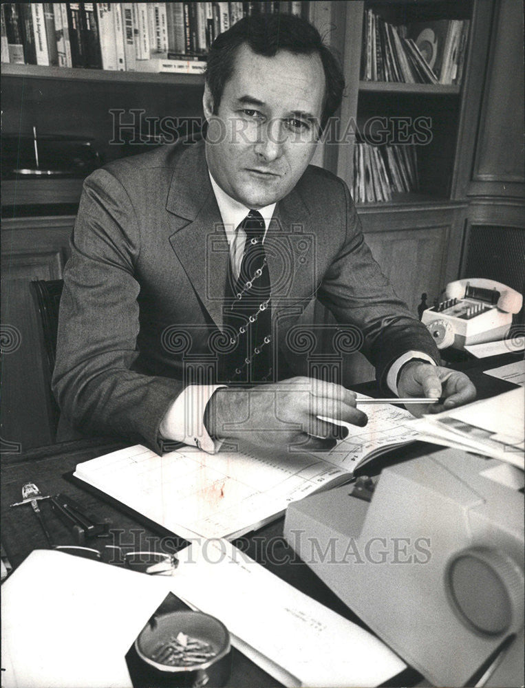 1974 Press Photo Gerard de Villiers, spy series author. - Historic Images