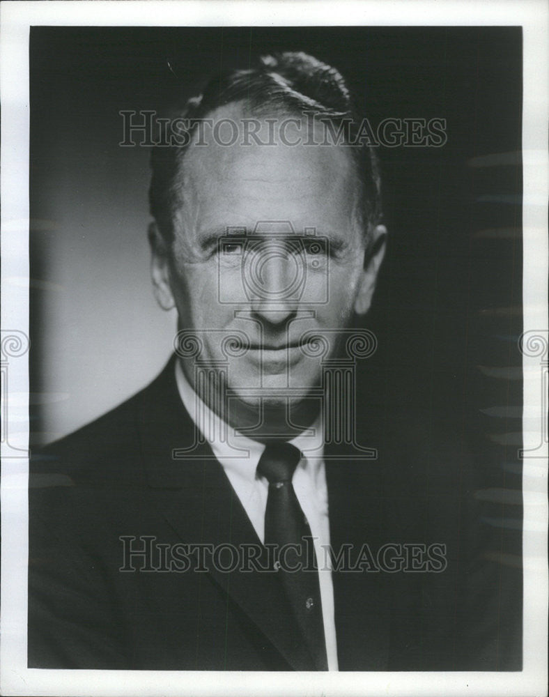 1964 Press Photo Roger Lewis President General Dynamics Corporation. - Historic Images