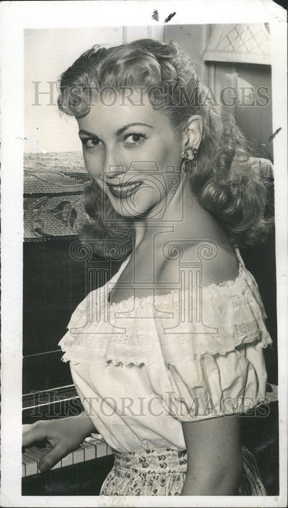 1948 Press Photo Karen Lewis Soap Opera Writer - Historic Images