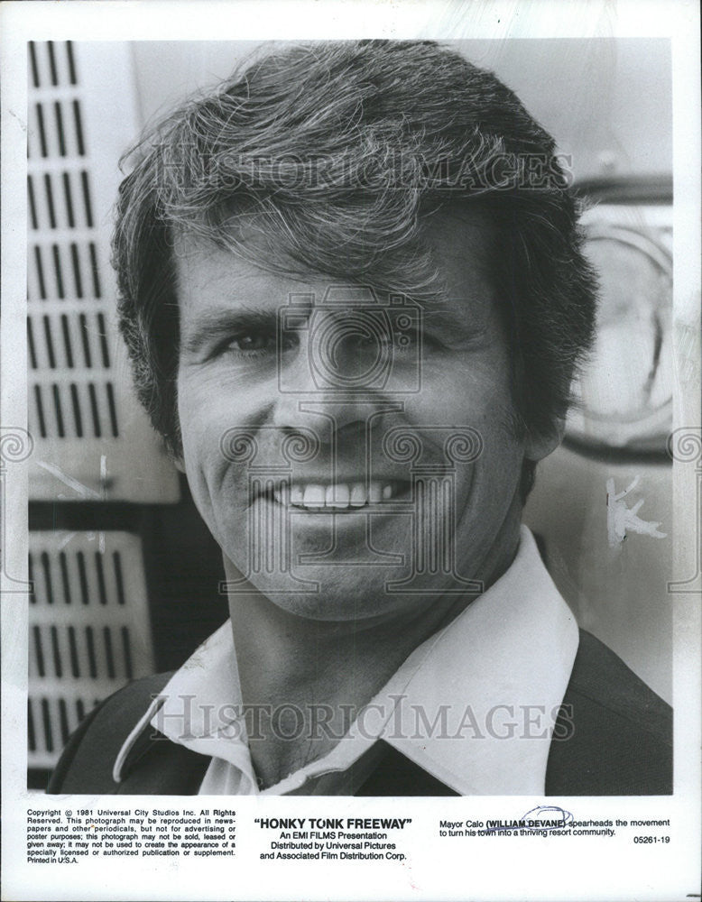 1981 Press Photo William Devane starring in &quot;Honky Tonk Freeway.&quot; - Historic Images