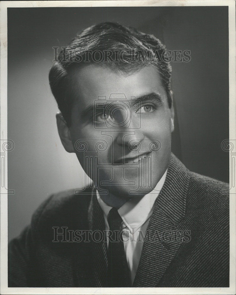 1966 Press Photo Dan Devine Press Manager and Promotion Co-ordinator at WMAQ - Historic Images