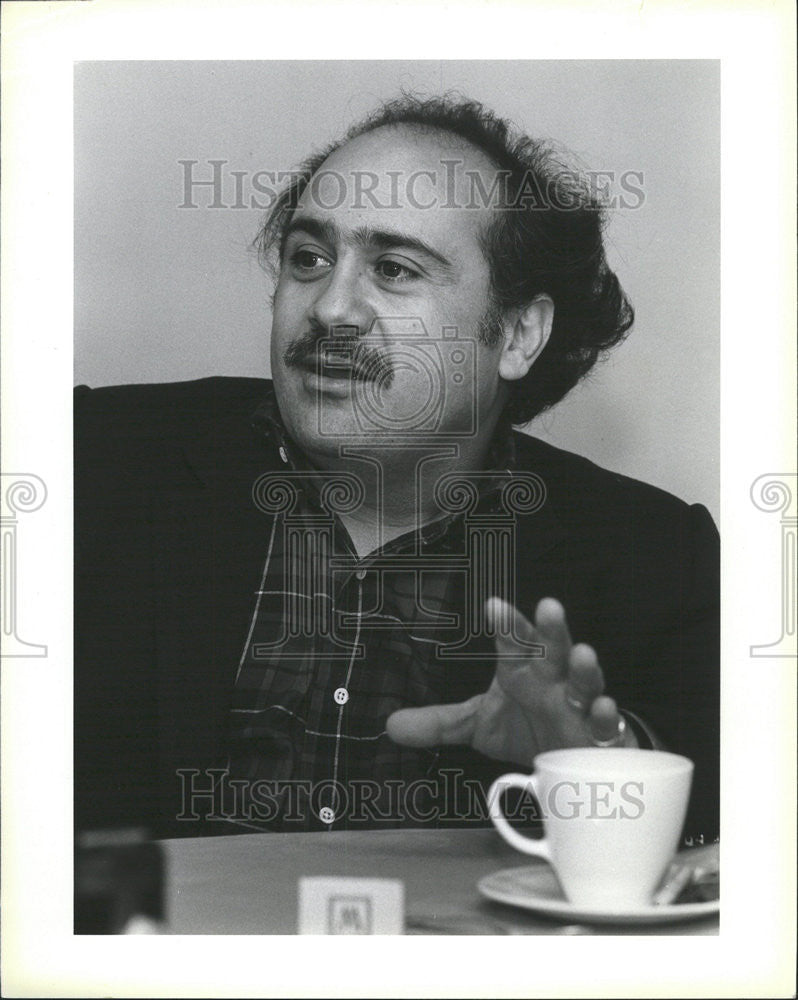 1984 Press Photo Daniel Michael DeVito Golden Globe Emmy America NBC TV ABC Taxi - Historic Images