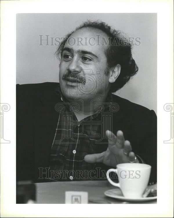 1984 Press Photo Daniel Michael DeVito Golden Globe Emmy America NBC T