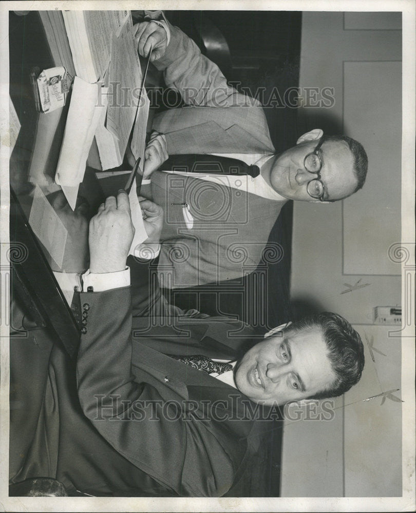 1952 Press Photo Charles Bane counsel committee Reginald DuBois chairman - Historic Images