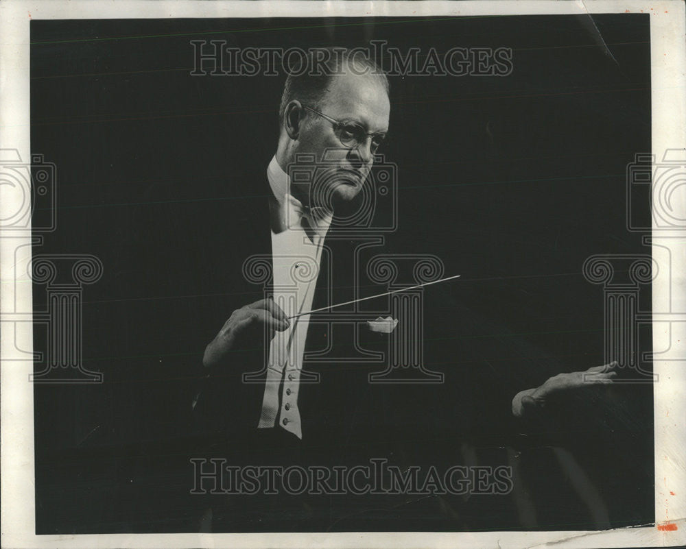 1959 Press Photo Thor Johnson Director Orchestral Activities Northwestern University - Historic Images