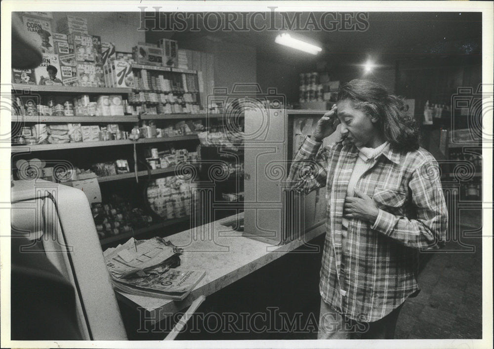 1982 Press Photo Rose Johnson Store Co Owner - Historic Images