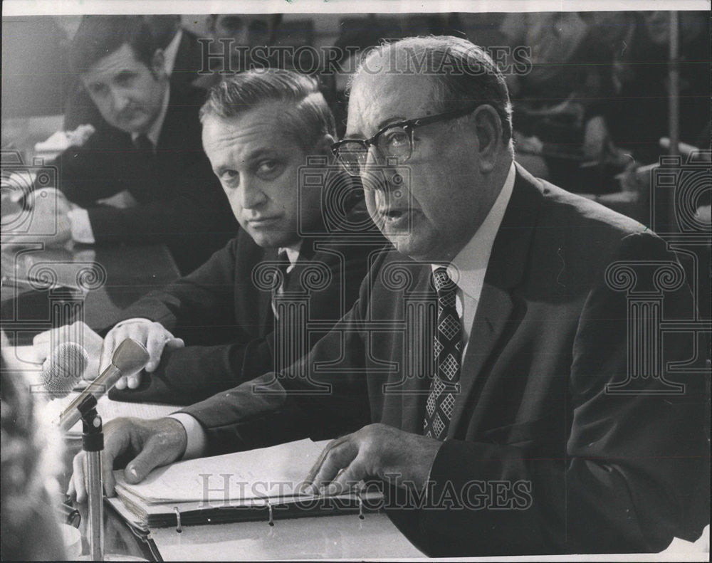 1970 Press Photo Thomas McCracken Assessor Cullerton Russell Johnson Investigate - Historic Images