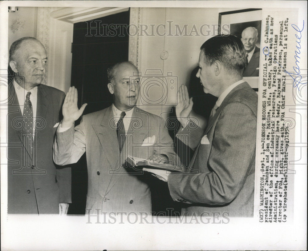 1954 Press Photo Samuel Johnson Industrial Resources Director Washington - Historic Images