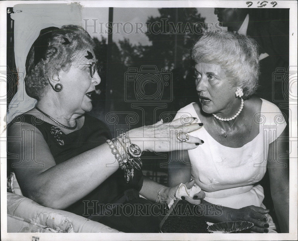 1956 Press Photo Samuel Campbell Robert Johnson Sophie Fashion Board Series - Historic Images