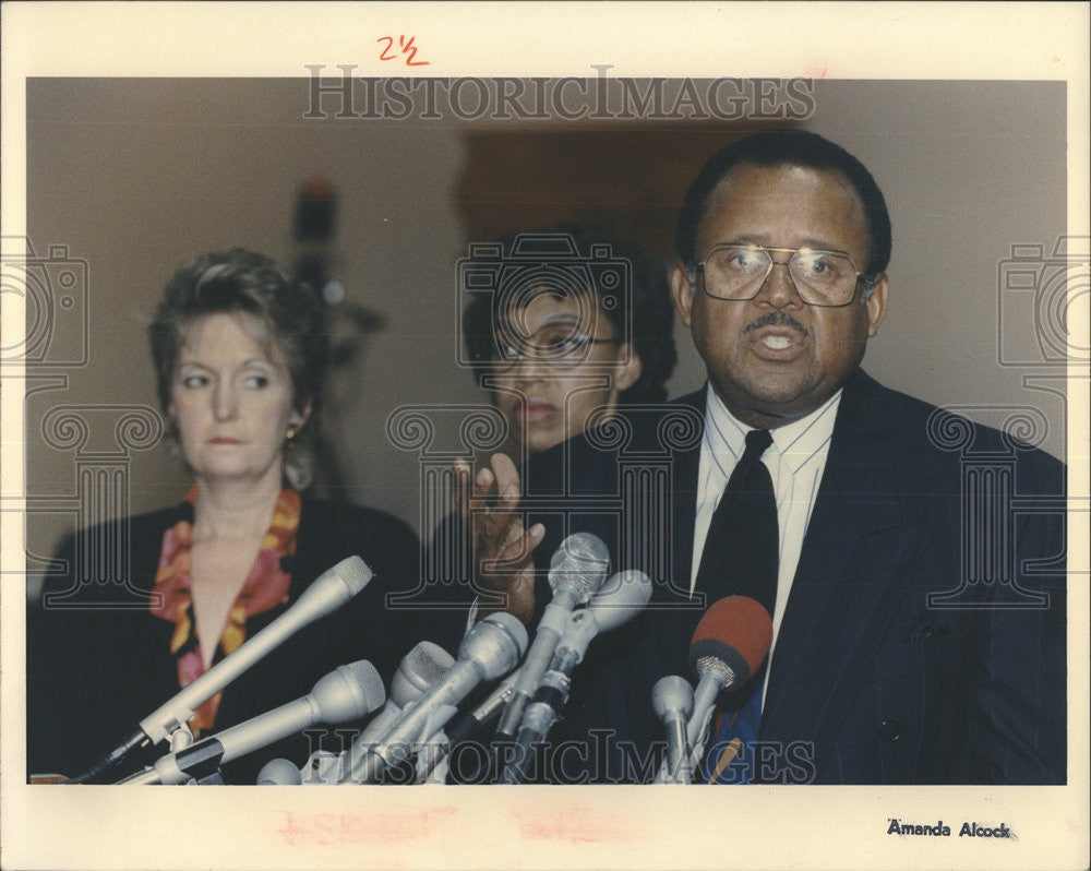 1992 Press Photo Chicago Board Education Ted Kimbrough employee student - Historic Images