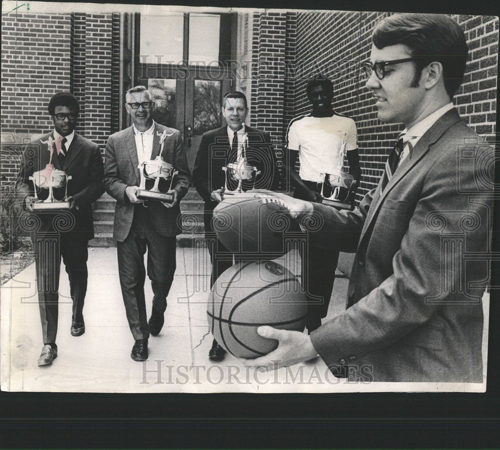 1969 Press Photo Joe Goddard Sum Times Prep Writer - Historic Images