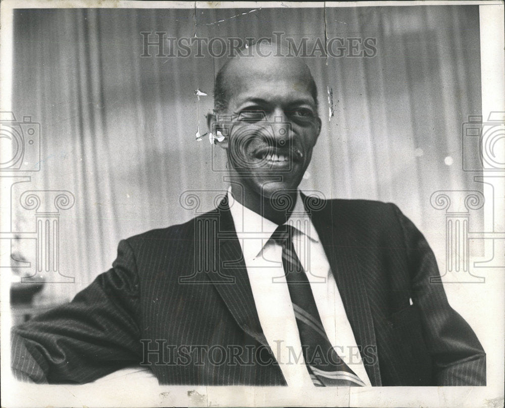 1969 Press Photo Charles Gavin Chicago heights people Anthony Scariano tax file - Historic Images